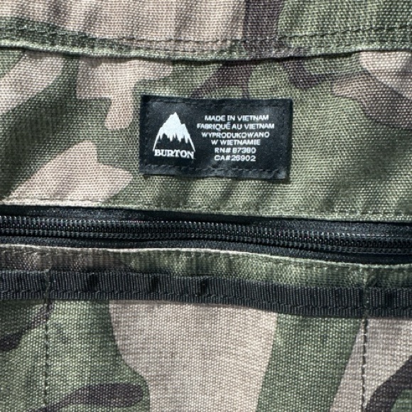 Burton Green and Brown Camouflage Bag Dual Straps Large Interior - Picture 2 of 14